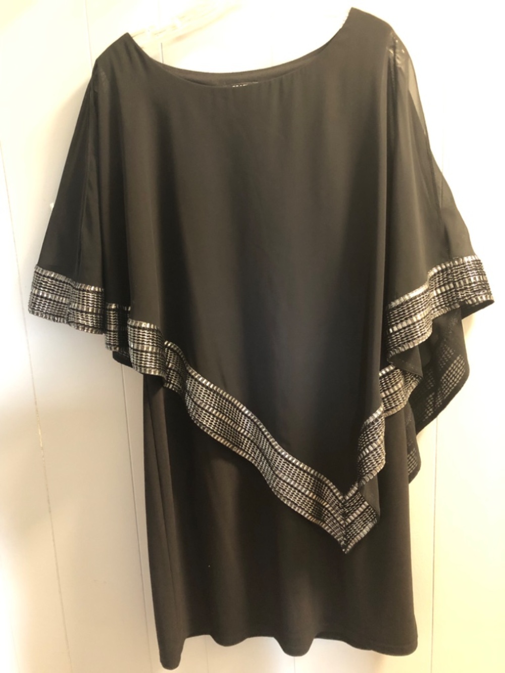 SLNY Party Dress Black One Tiered size 12 Silver Accents Slip On lined